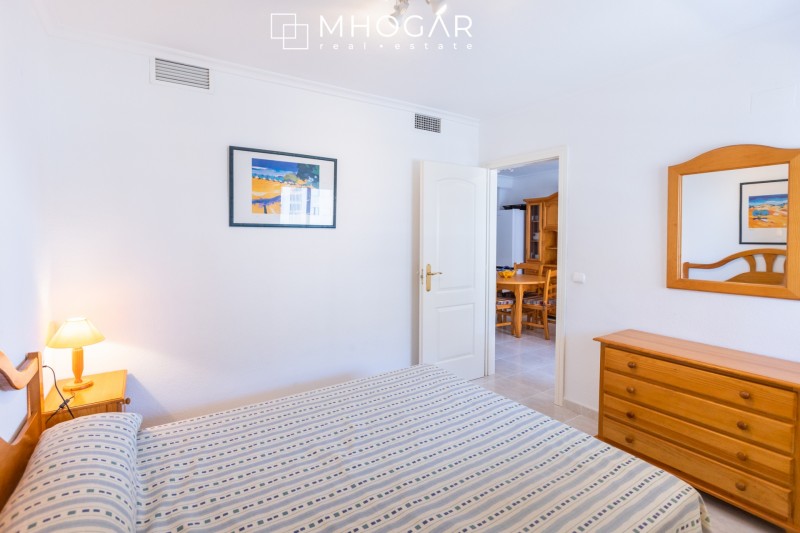 Calpe - Bonito y acogedor apartamento en primera linea de playa a la venta!
